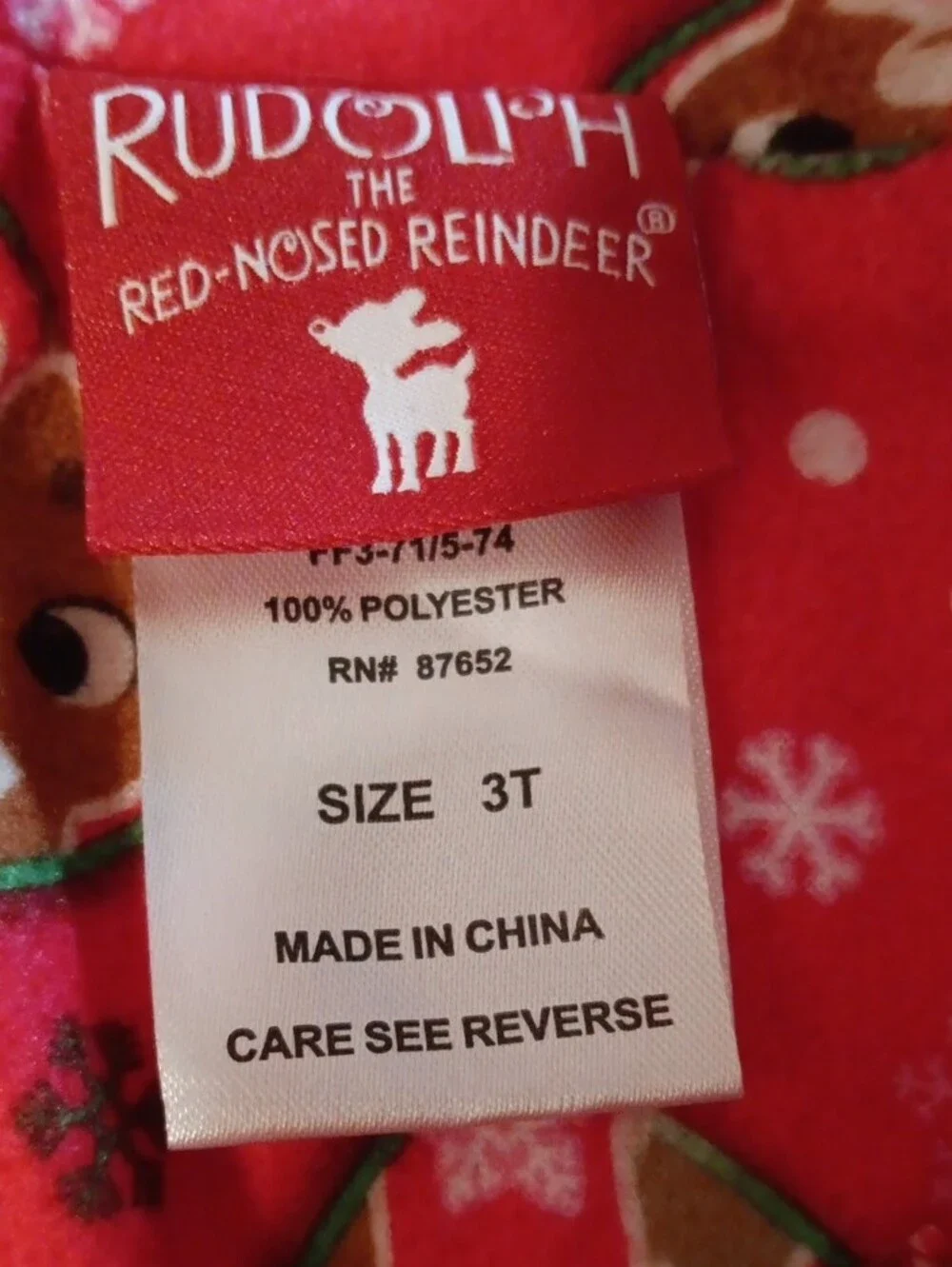 Girls' Cozy Red Reindeer-Print Pajama Set